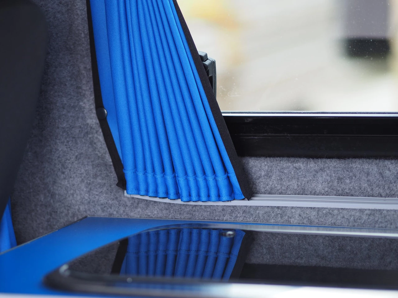 Van-X VW T6 Premium Campervan Blackout Curtains 5 Part Kit Tailgate 6 Van-X VW T6 Premium Campervan Blackout Curtains 5 Part Kit Tailgate - Image 6